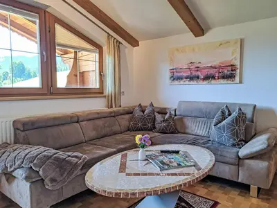 Ein Sitzbereich in der Unterkunft Apartment Berganger-1 by Interhome