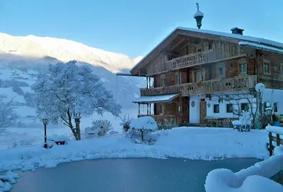 Bergchalet Klausner Edelweiß im Winter