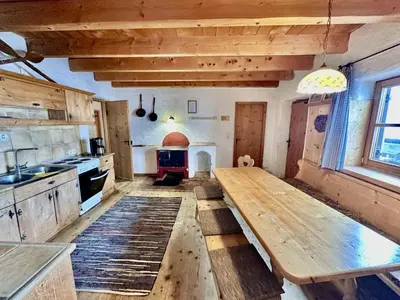 Küche/Küchenzeile in der Unterkunft Lockner Hütte