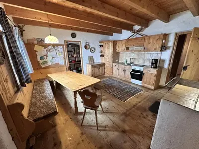 Küche/Küchenzeile in der Unterkunft Lockner Hütte