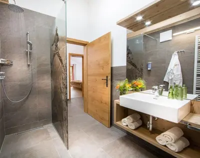 Ein Badezimmer in der Unterkunft Bachgut Jagdhaus Chalet