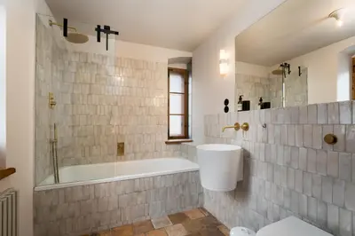 Ein Badezimmer in der Unterkunft Das Krämerhaus by Alpine Host Helpers