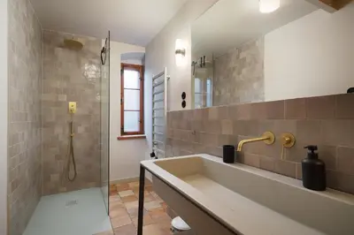 Ein Badezimmer in der Unterkunft Das Krämerhaus by Alpine Host Helpers
