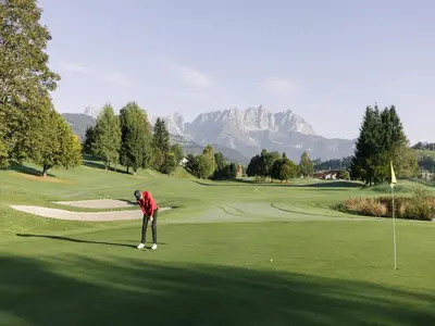 Ein allgemeiner Bergblick oder ein Berglick von der Ferienwohnung aus