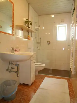 Ein Badezimmer in der Unterkunft Ferienhaus Dengg