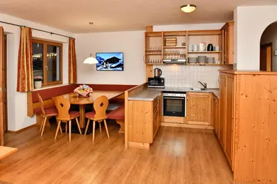 Küche/Küchenzeile in der Unterkunft Appartements neben der Gondelbahn - Haus Nord