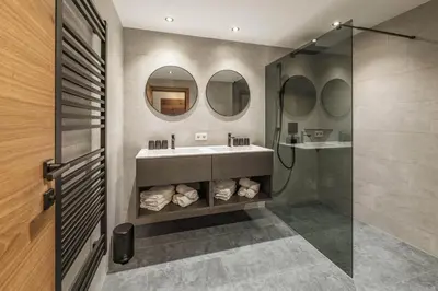Ein Badezimmer in der Unterkunft Apart Huamatgfühl