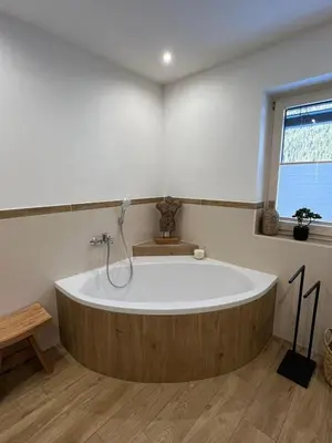 Ein Badezimmer in der Unterkunft Haus Steinplatte