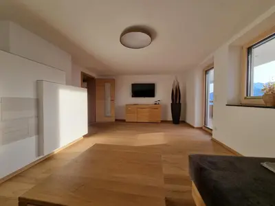 TV/Unterhaltungsangebot in der Unterkunft Ferienwohnung La Wurm mit privatem Whirlpool