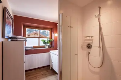 Ein Badezimmer in der Unterkunft 4-Jahreszeiten