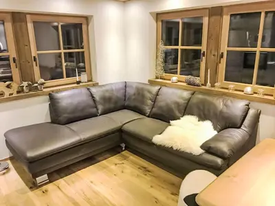 Ein Sitzbereich in der Unterkunft Apartment Almchalet Zillertal-3 by Interhome