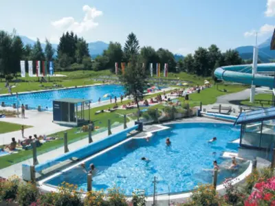 Der Swimmingpool an oder in der Nähe von Apartment Haus Borzner by Interhome