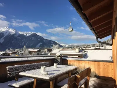 Ein allgemeiner Bergblick oder ein Berglick von der Ferienwohnung aus