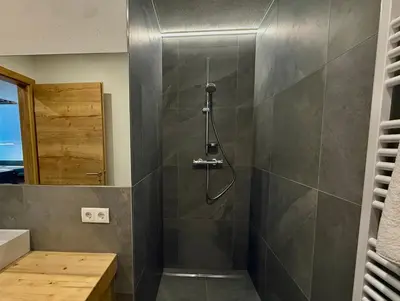 Ein Badezimmer in der Unterkunft Haus Schernthaner