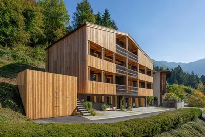Ein allgemeiner Bergblick oder ein Berglick von der Ferienwohnung aus