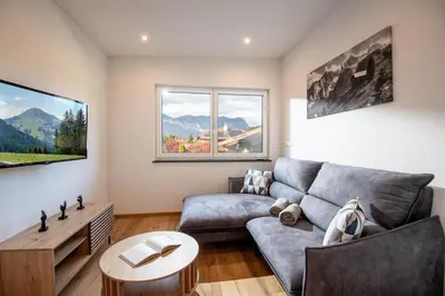 Ein allgemeiner Bergblick oder ein Berglick von der Ferienwohnung aus
