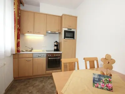 Küche/Küchenzeile in der Unterkunft Apartment in Kaltenbach near Ski Lift