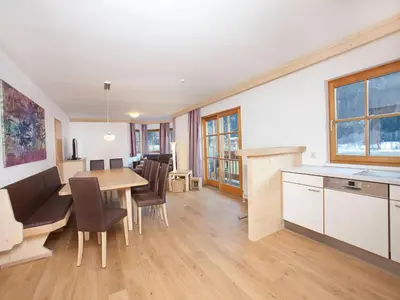 Küche/Küchenzeile in der Unterkunft Apartment in Wald im Pinzgau near the ski lifts