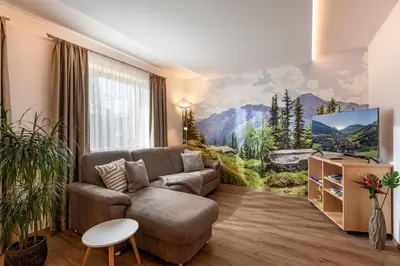 Ein allgemeiner Bergblick oder ein Berglick von der Ferienwohnung aus