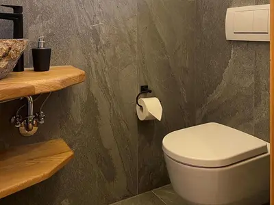 Ein Badezimmer in der Unterkunft Chalet 121