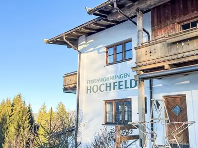 Das Gebäude in dem sich die Ferienwohnung befindet