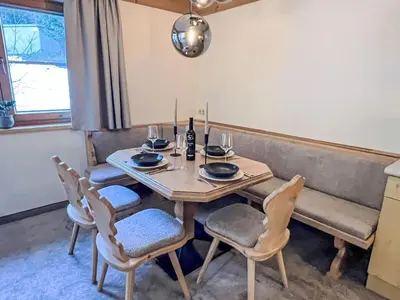 Ein Sitzbereich in der Unterkunft Apartment Hochfeld-2 by Interhome