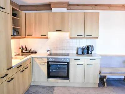 Küche/Küchenzeile in der Unterkunft Apartment Penzing by Interhome