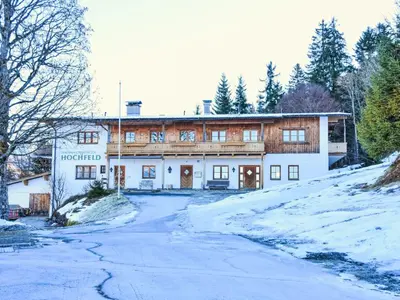 Apartment Hochfeld-4 by Interhome im Winter