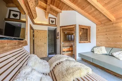 Ein Bett oder Betten in einem Zimmer der Unterkunft Premium Chalet Zirbe