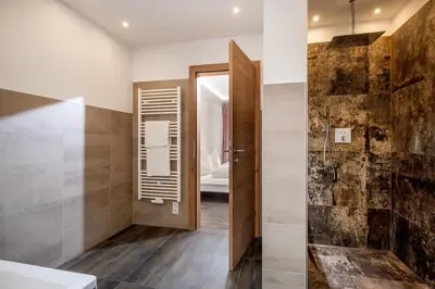 Ein Badezimmer in der Unterkunft Mount Apart