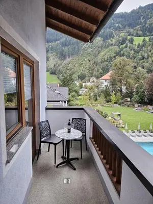 Ein allgemeiner Bergblick oder ein Berglick von der Ferienwohnung aus