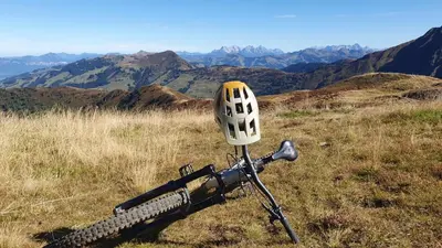 Ein allgemeiner Bergblick oder ein Berglick von der Ferienwohnung aus