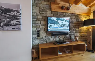 TV/Unterhaltungsangebot in der Unterkunft Bolodges Apartments by Alpin Rentals