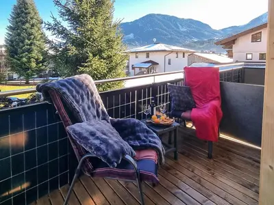 Ein allgemeiner Bergblick oder ein Berglick von der Ferienwohnung aus