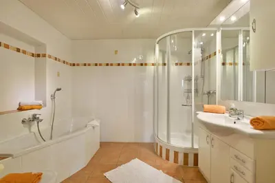 Ein Badezimmer in der Unterkunft Haus Sonnenschein