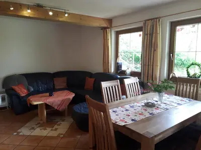 Ein Sitzbereich in der Unterkunft Haus Sonnenschein