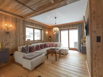 Ein Sitzbereich in der Unterkunft Chalet in Ellmau near Ski Lift