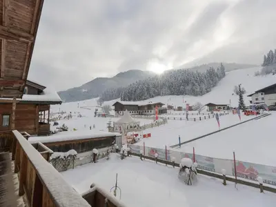 Chalet in Ellmau near Ski Lift im Winter