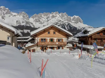 Chalet in Ellmau near Ski Lift im Winter