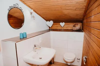 Ein Badezimmer in der Unterkunft Berghütte Inntalblick