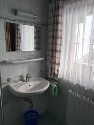 Ein Badezimmer in der Unterkunft Haus Martin