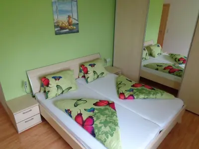 Ein Bett oder Betten in einem Zimmer der Unterkunft Holiday Home mit Panoramaterrasse in Fügenberg by Interhome
