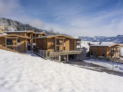 Ein allgemeiner Bergblick oder ein Berglick von des Ferienhauses aus
