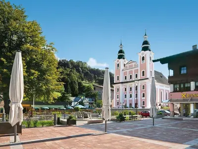 Das Gebäude in dem sich das Ferienhaus befindet