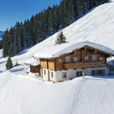 Holiday Home Wallegg-Lodge in Saalbach-Hinterglemm by Interhome