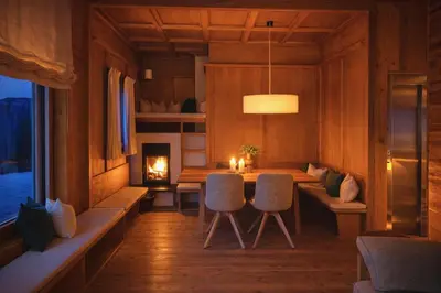 Ein Sitzbereich in der Unterkunft INFINITY SKY LODGE by belle-stay HEATED POOL, SAUNA and LIFT