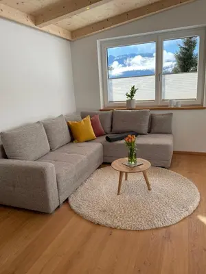 Ein Sitzbereich in der Unterkunft Panorama Nest - PREMIUM CARD im Sommer