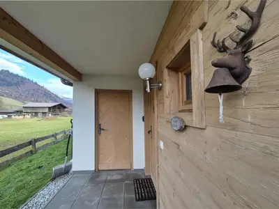 Ein allgemeiner Bergblick oder ein Berglick von des Chalets aus