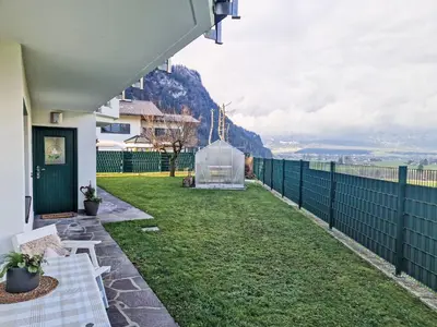 Ein allgemeiner Bergblick oder ein Berglick von der Ferienwohnung aus