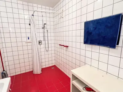 Ein Badezimmer in der Unterkunft Apartment Blauer Elefant by Interhome